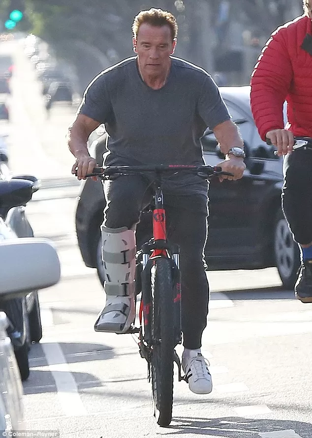 Arnold Schwarzenegger Made Millions Of People Admire His Sportsmanship When He Still Rode A