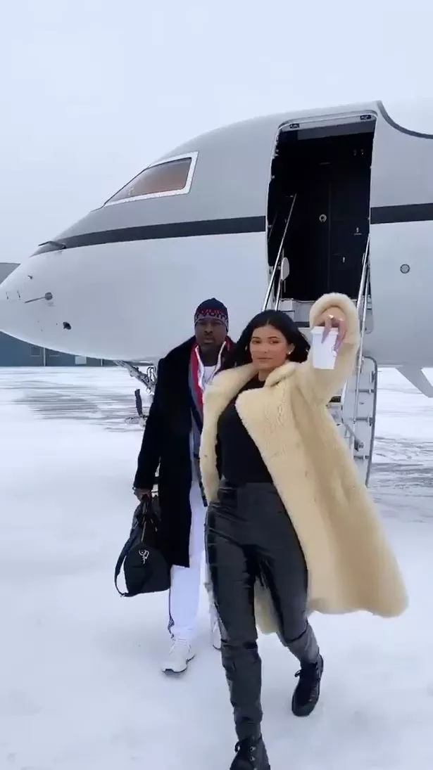 Kylie Jenner’s All-Pink Private Jet Is Double The Price Of Her Mansion ...